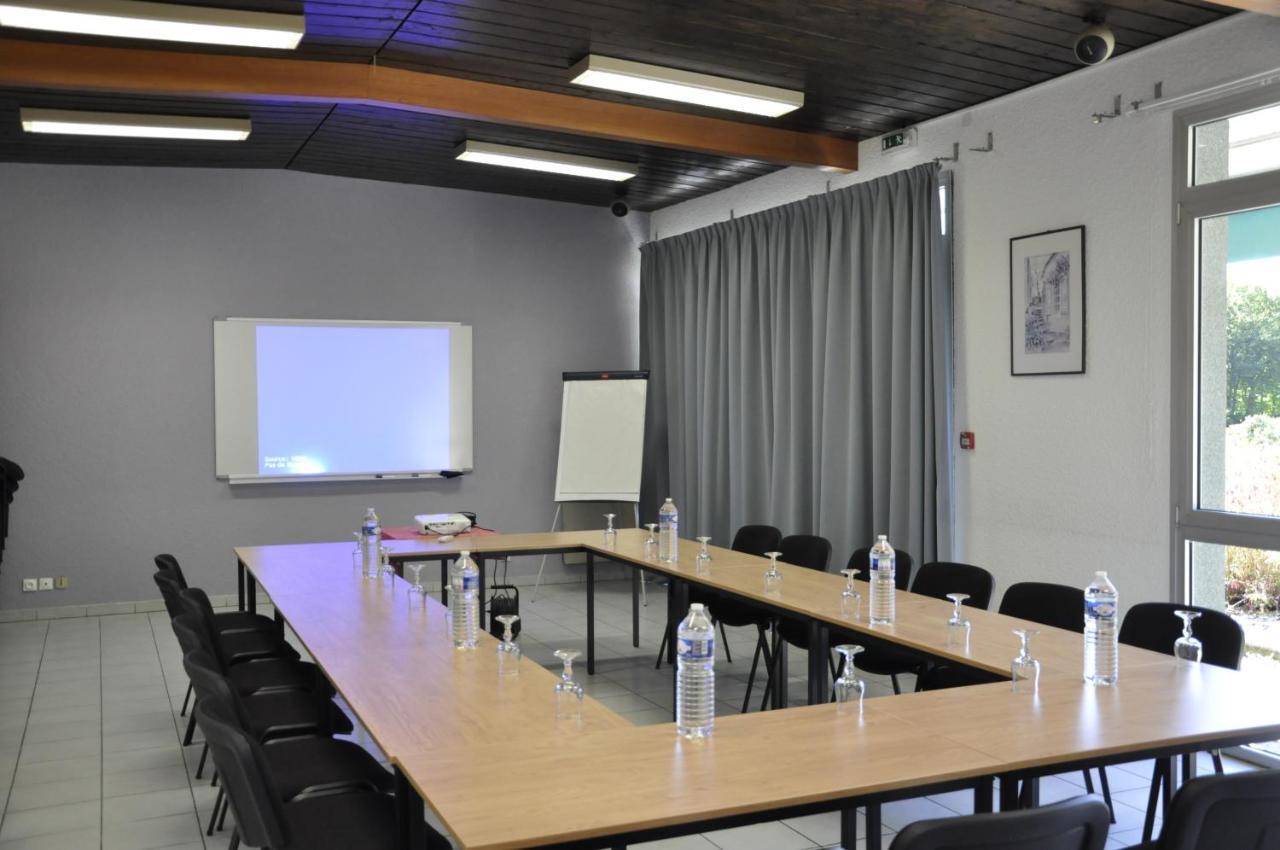 Henri 4 Hotel Rostrenen ภายนอก รูปภาพ